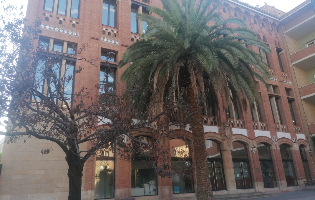 Revente - Hostal -
Barcelona - Les corts