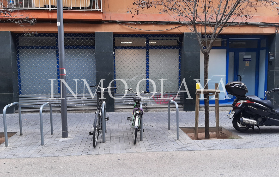 Venta - Local comercial -
Barcelona - Sants