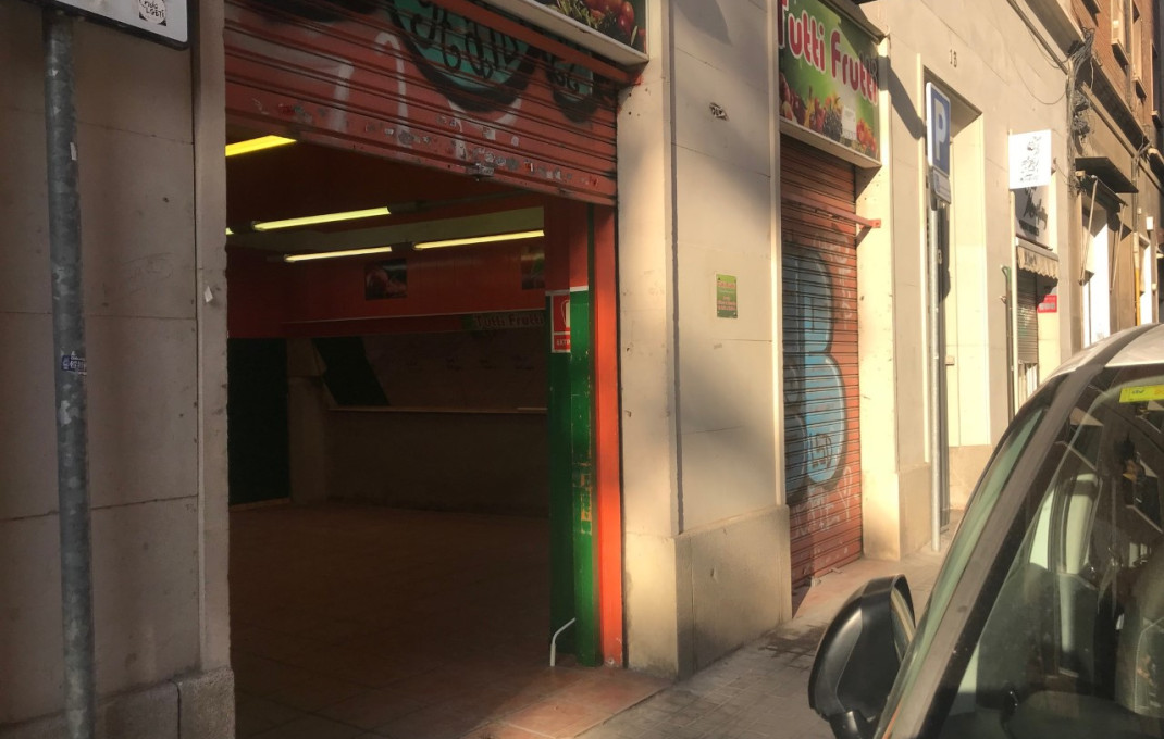 Venta - Local comercial -
Barcelona - Sants