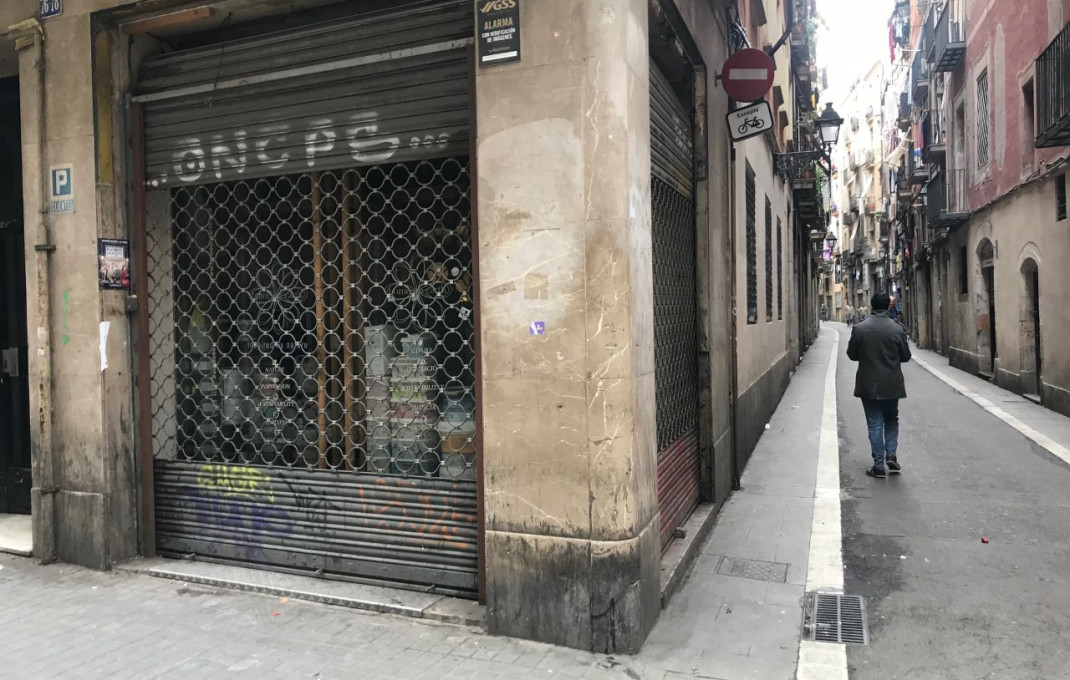 Revente - Local comercial -
Barcelona - Raval