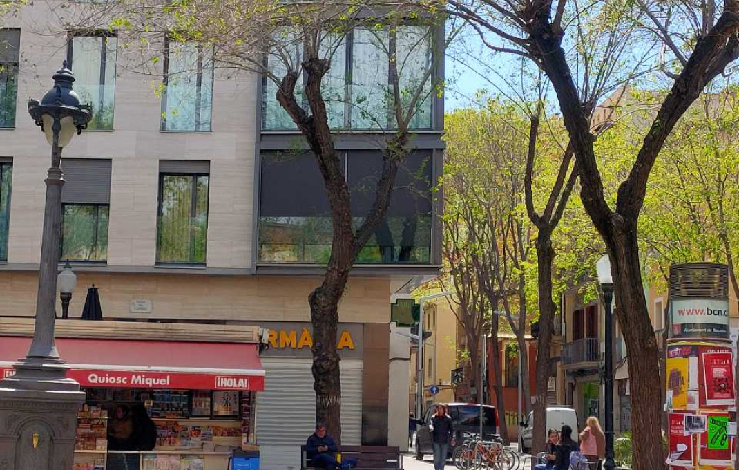 Alquiler - Local comercial -
Barcelona - Sant Andreu