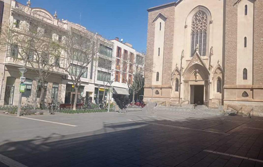 Transfert - magasin d'alimentation -
Sabadell