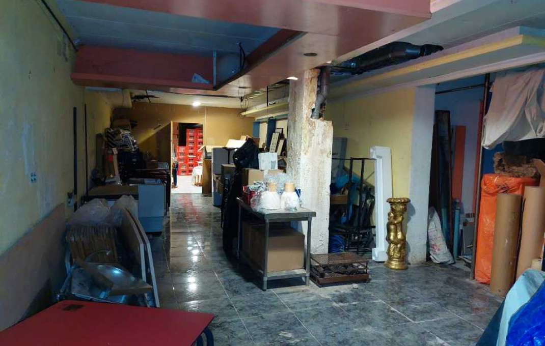 Alquiler - Local comercial -
Santa Coloma de Gramenet