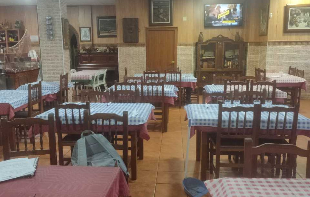Traspaso - Restaurante -
Santa Coloma de Gramenet