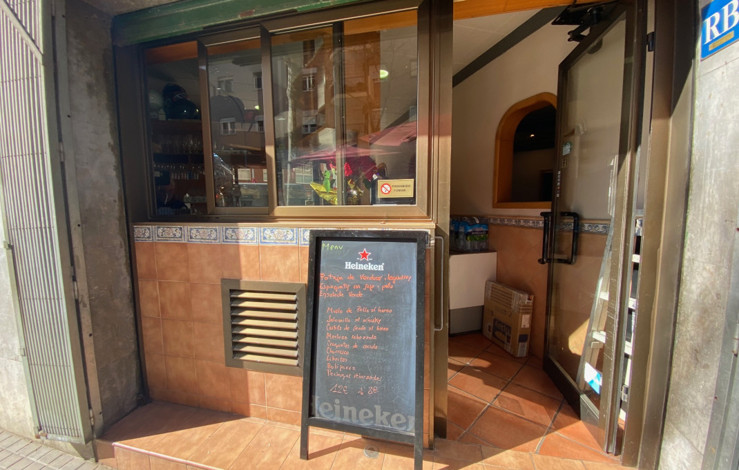 Transfer - Restaurant -
Barcelona - Sant Andreu