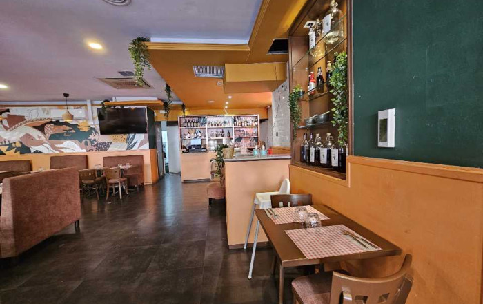 Transfer - Restaurant -
Barcelona - Poblenou