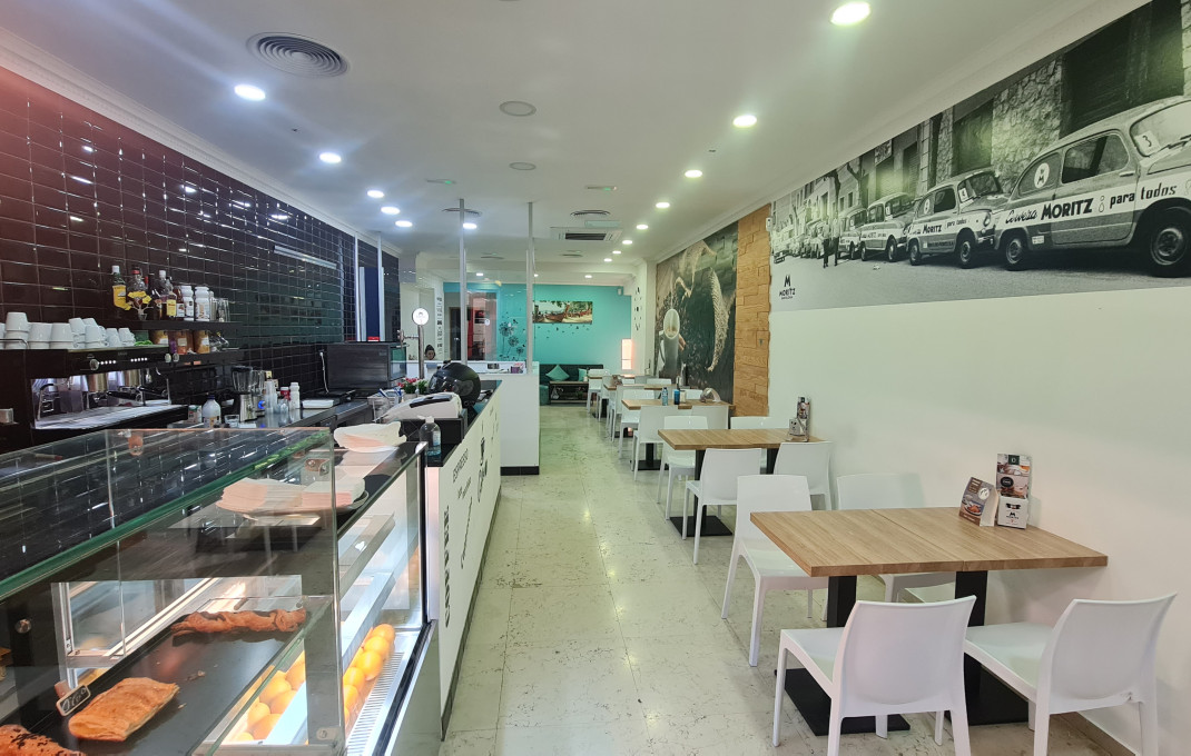 Transfert - Bar-Cafeteria -
Badalona