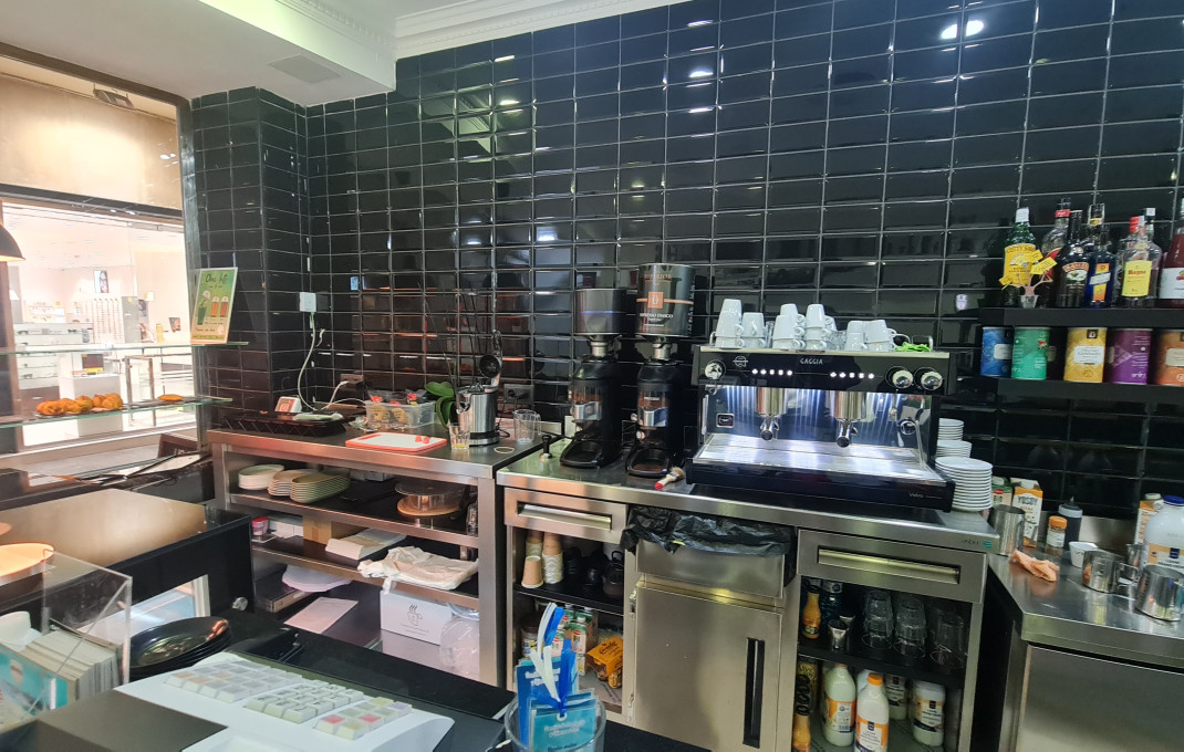 Traspaso - Bar-Cafeteria -
Badalona