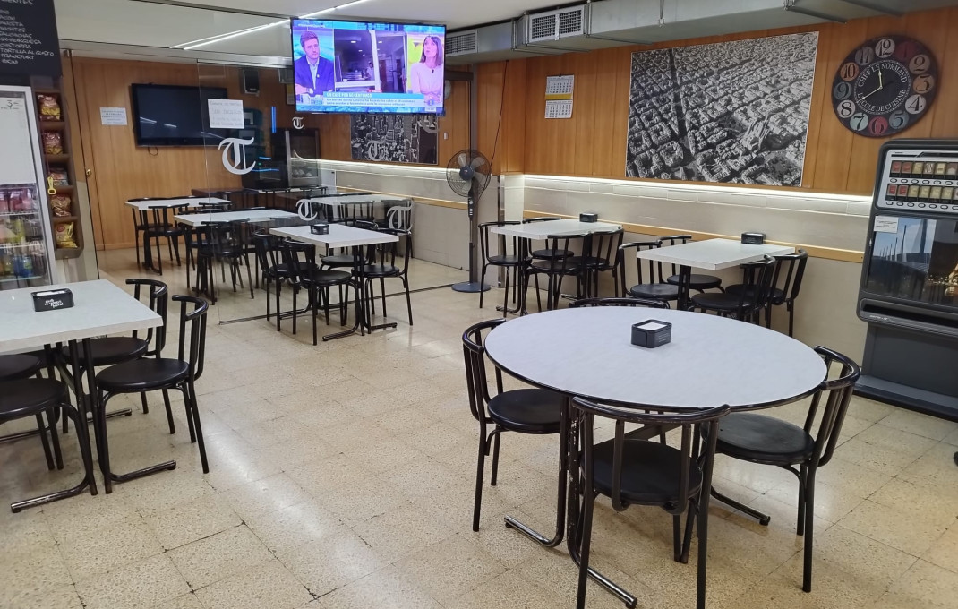 Traspaso - Bar-Cafeteria -
L'Hospitalet de Llobregat - Centre