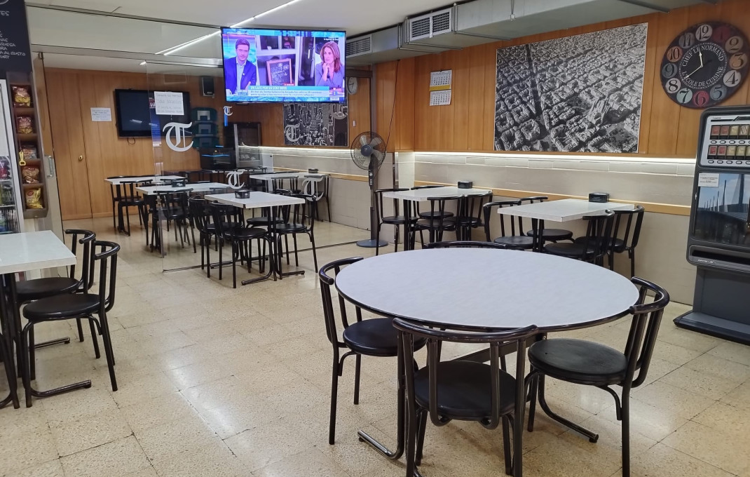 Traspaso - Bar-Cafeteria -
L'Hospitalet de Llobregat - Centre