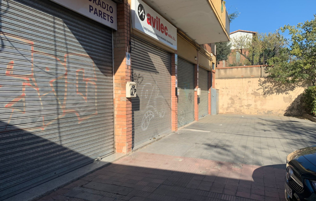 Venta - Local comercial -
Parets del Vallès