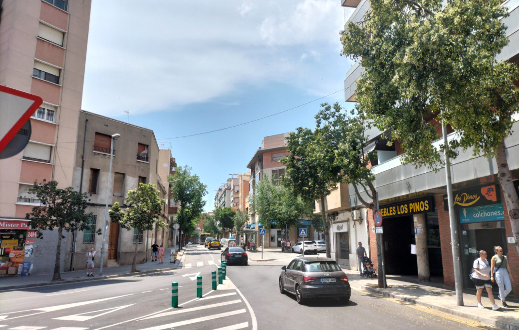 Rental - Local comercial -
Sant Boi de Llobregat