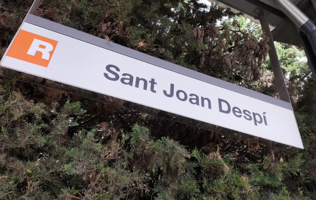 Sale - Peluquerias y Estetica -
Sant Joan Despí