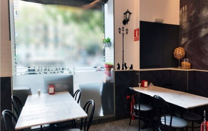 Transfer - Restaurant -
Barcelona - Sant Antoni