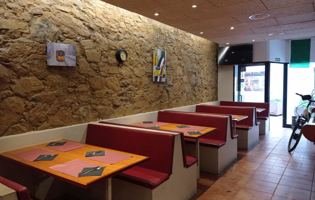 Traspaso - Restaurante -
Sant Just Desvern