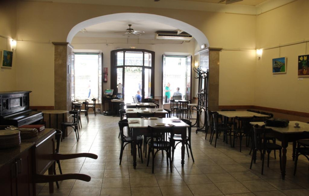 Transfer - Bar-Cafeteria -
Palma de Mallorca - Palma