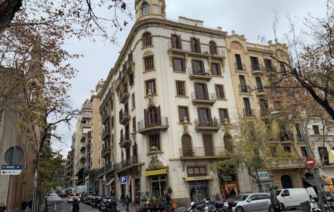 Alquiler - Local comercial -
Barcelona - Sarria-Sant Gervasi