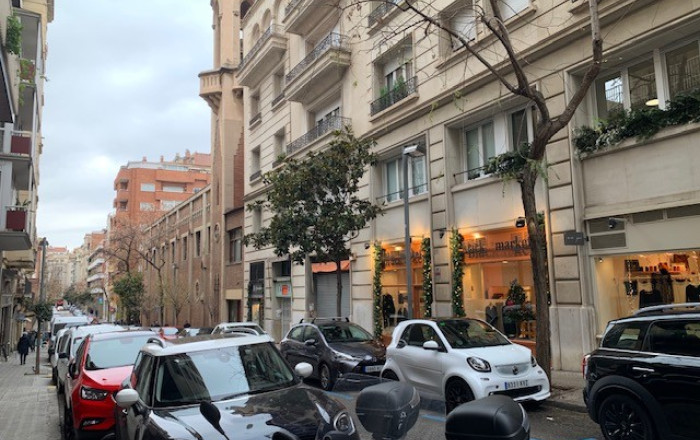 Rental - Local comercial -
Barcelona - Sarria-Sant Gervasi