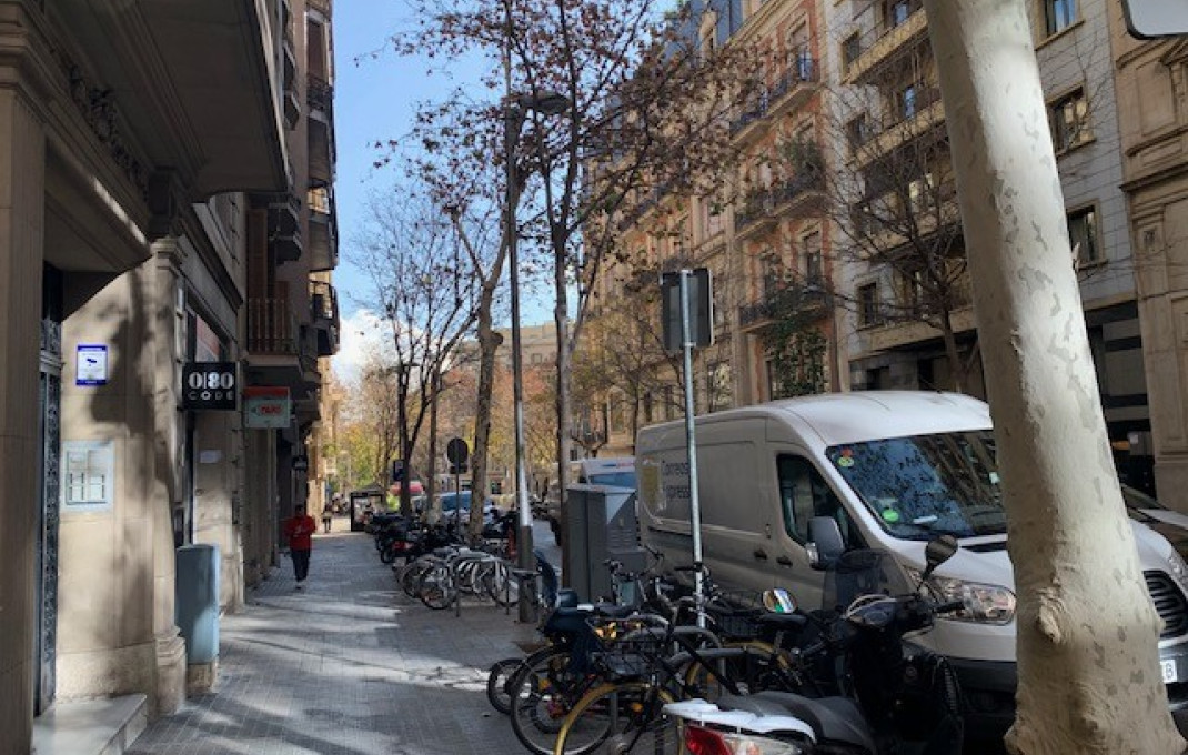 Revente - Des bureaux -
Barcelona - Sarria-Sant Gervasi