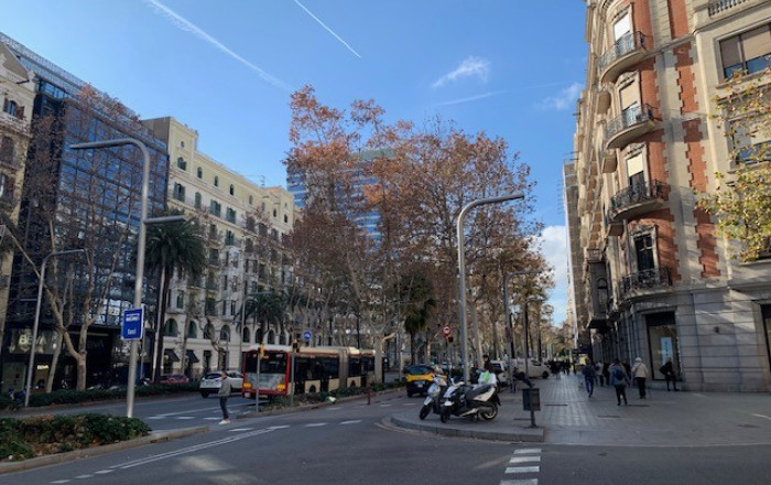 Venta - Local comercial -
Barcelona - Eixample