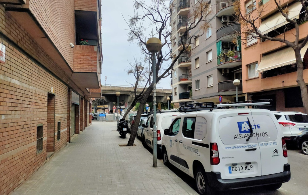 Rental - Local comercial -
Barcelona - Sant Adriá Del Besos