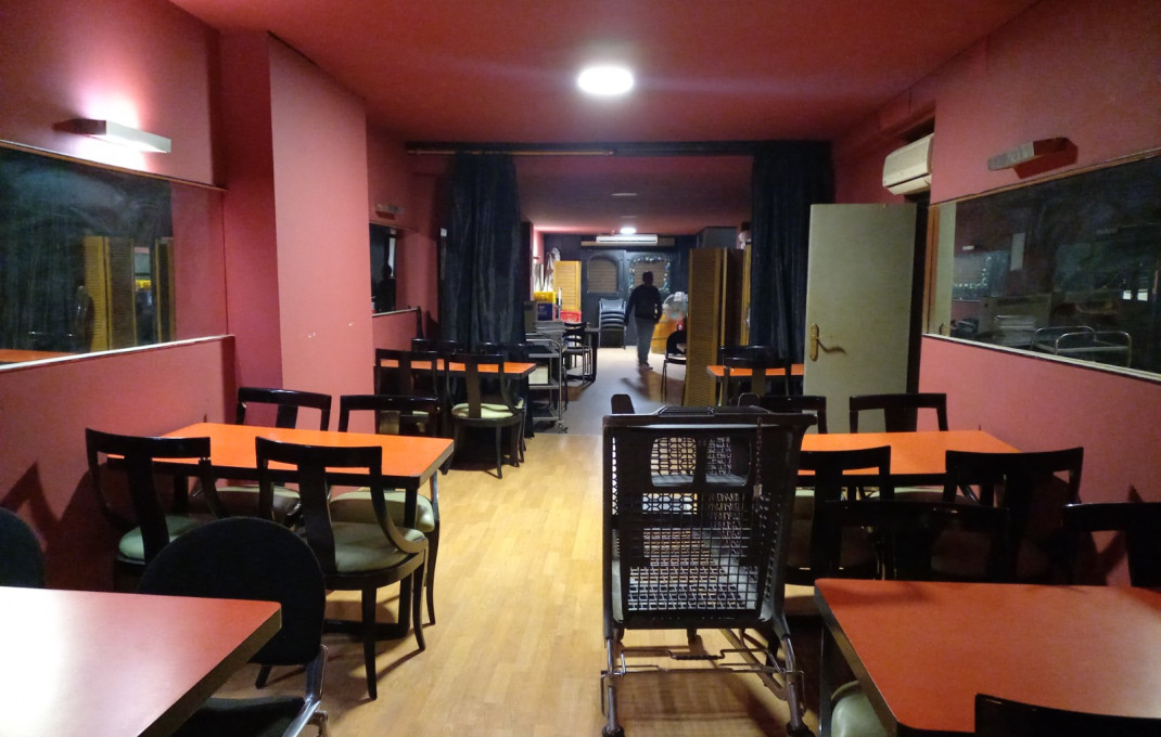 Transfert - Bar Restaurante -
Barcelona - Eixample Derecho
