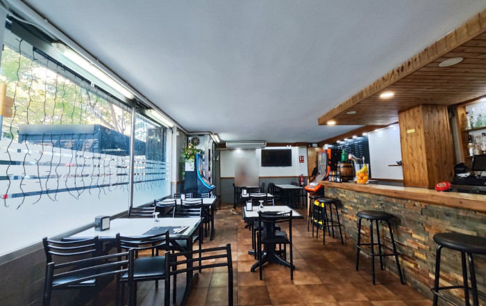 Transfer - Bar Restaurante -
Barcelona - Guinardo