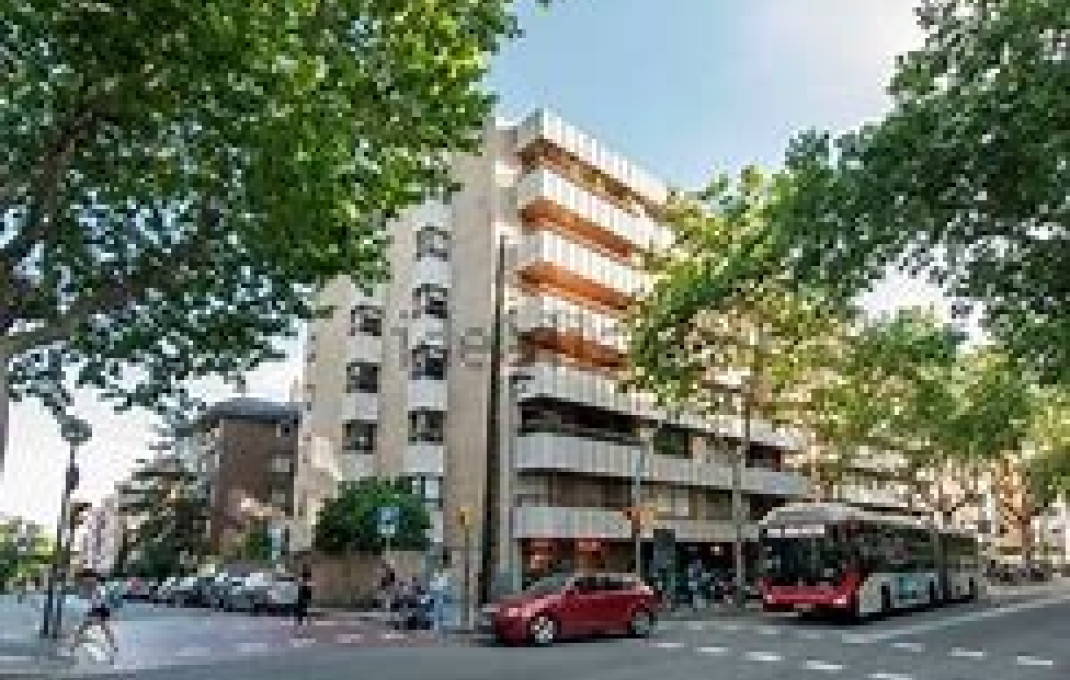 Profitable sale - Offices -
Barcelona - Sant Gervasy- Bonanova