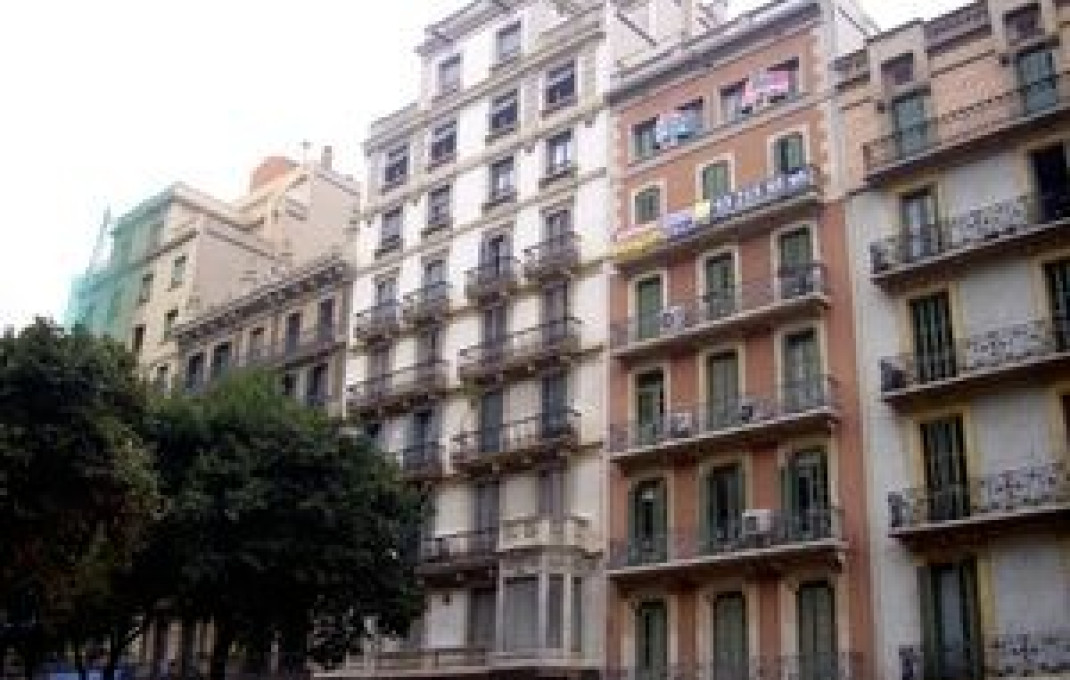 Venta en rentabilidad - Piso -
Barcelona - Guinardo