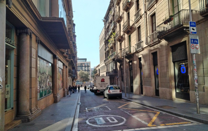 Venta - Local comercial -
Barcelona - Ciutat Vella