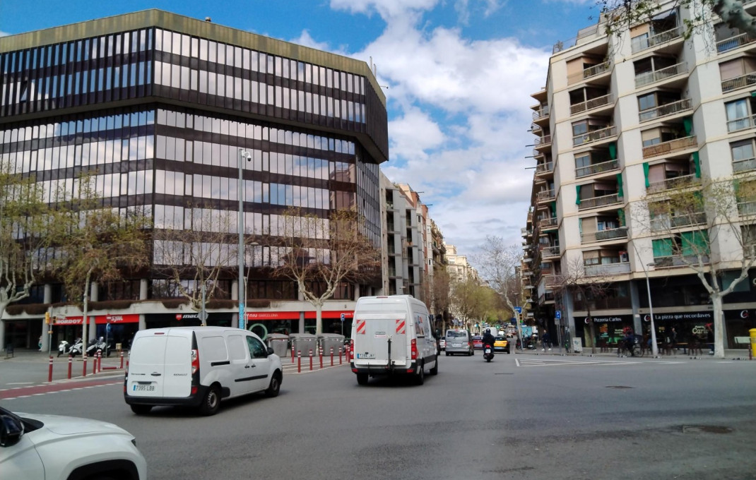 Venta en rentabilidad - Oficinas -
Barcelona - Eixample Izquierdo
