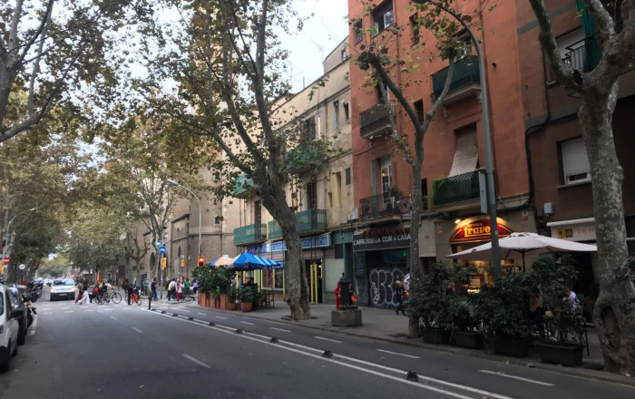 Sale - Local comercial -
Barcelona - Sants
