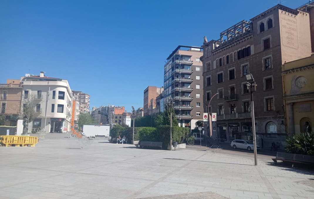Traspaso - Local comercial -
Sabadell
