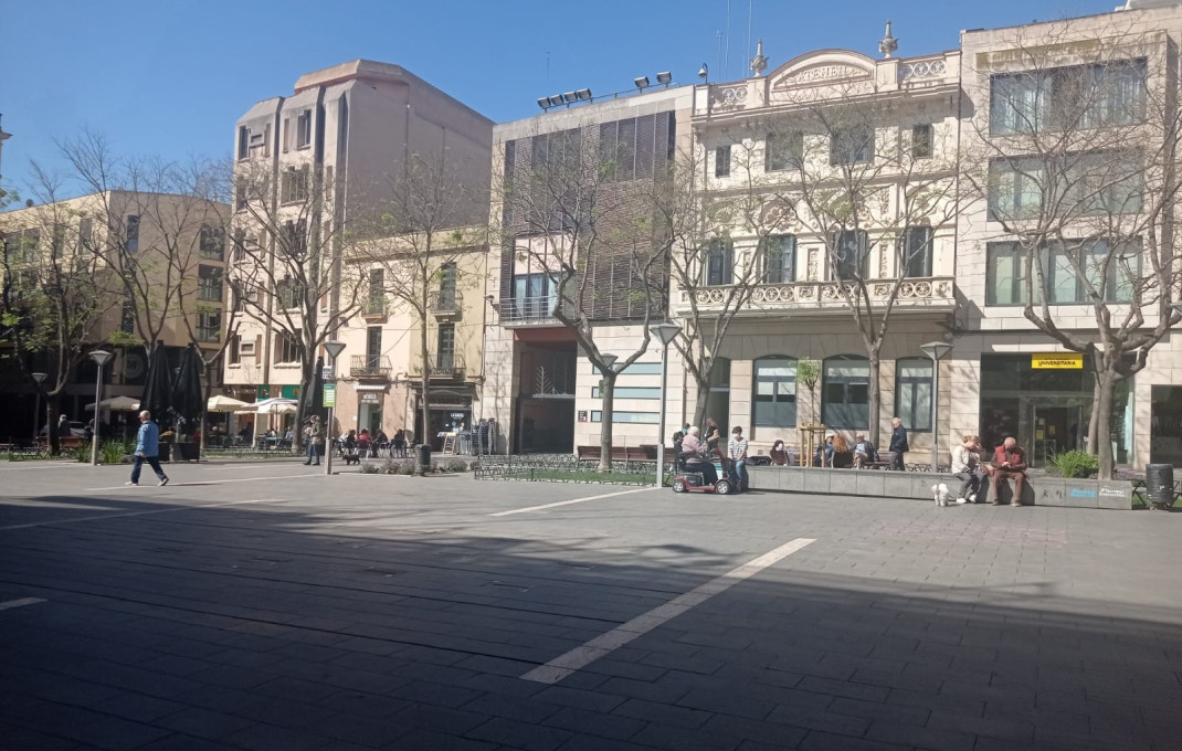 Traspaso - Local comercial -
Sabadell