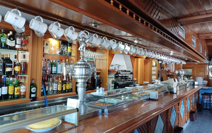 Transfert - Bar Restaurante -
Madrid