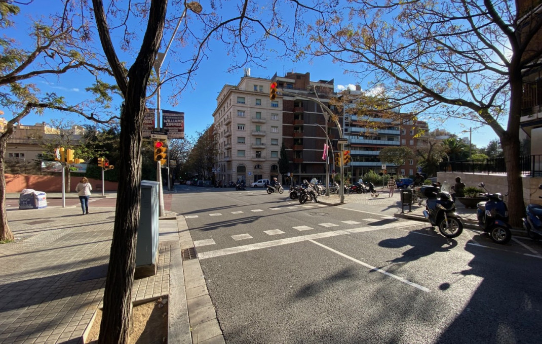 Traspaso - Peluquerias y Estetica -
Barcelona - Sant Gervasy- Bonanova